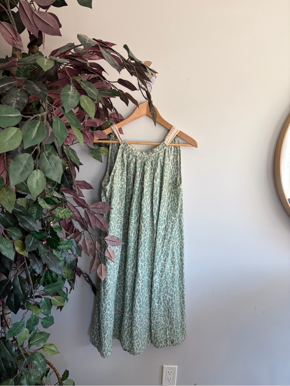 Made in Italy linen Bellamore Light Green Printed Halter Dress